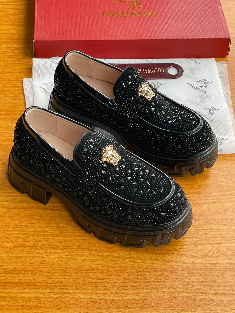 Versase shoe